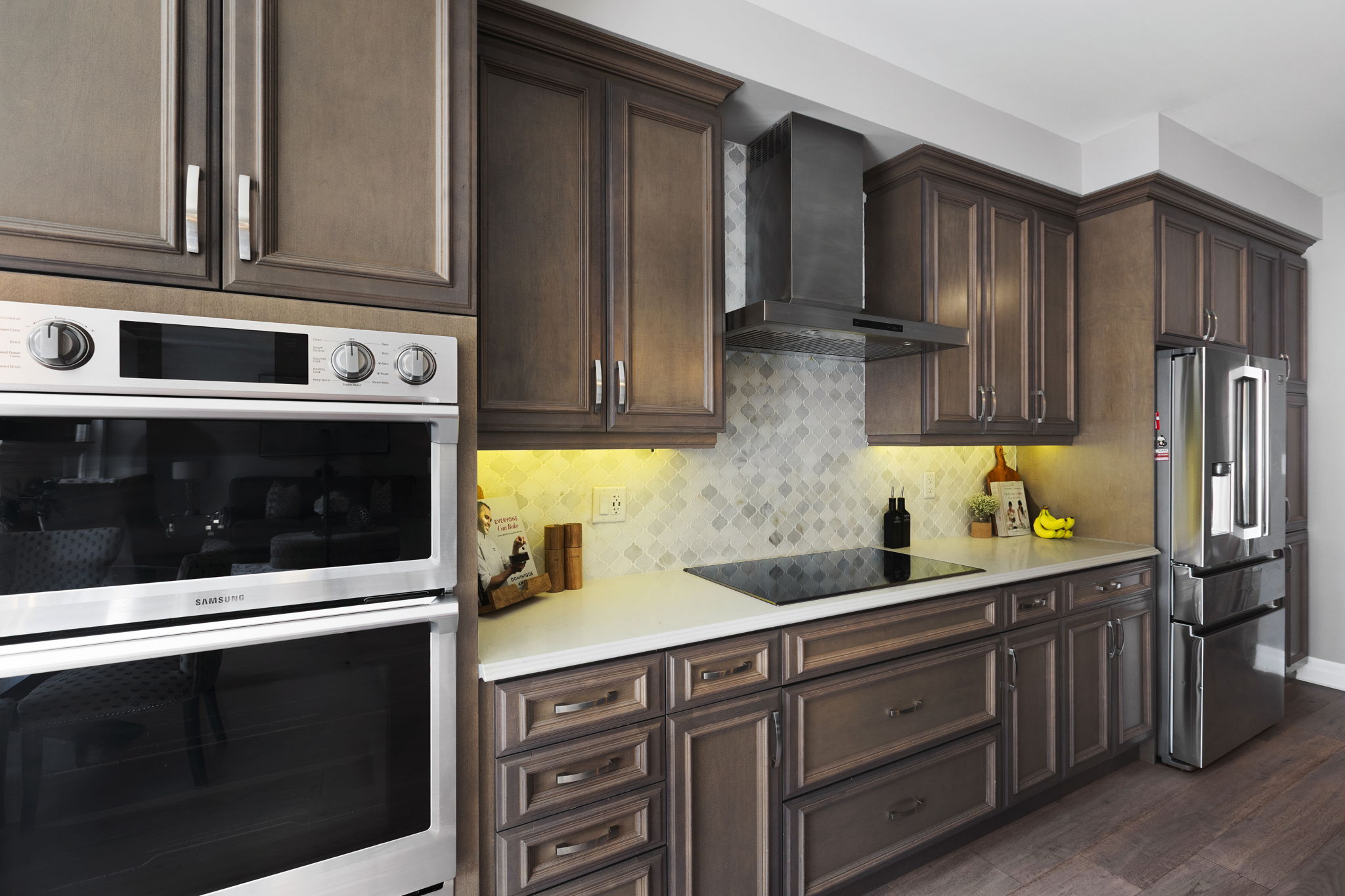 Built in wall ovens and gas cooktop
